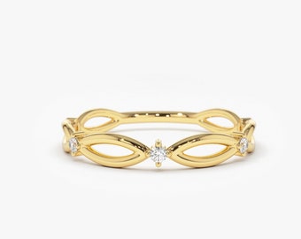 Unique Multi stone Diamond Wedding Band in 14k Gold / Wedding Band / Anniversary Gift / Birthday Gift / Gold Ring