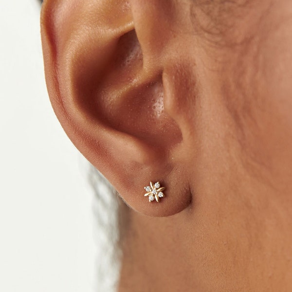 14k Diamond Stud Earrings / Floral Diamond Stud / 14K Gold Dainty Flower Stud Earrings / Birthday Gift Ideas By Ferkos Fine Jewelry