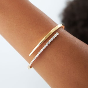 Unique Diamond Bangle Bracelet 1ct, 14K Cross Over Bangle, Graduating Diamond Bracelet, Diamond Gold Bracelet Bangle, Ladies Bracelet Bangle