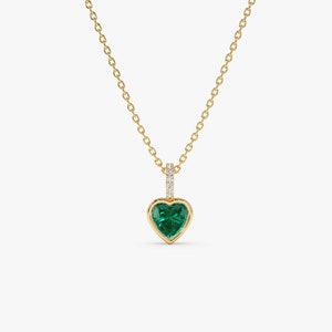 Heart Shape Emerald Necklace, May Gemstone Pendant, Gold Heart and Diamond Birthstone Pendant, Green Love Pendant, Best Friend Birthday Gift