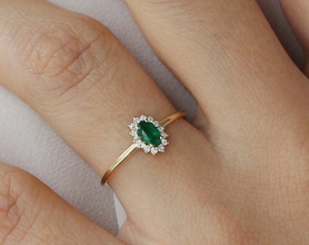 May Birthstone  / Emerald Ring / 14k Solid Gold Oval Emerald with Diamond  Ring / Dainty Minimal Petite Emerald Ring by Ferkos Fine jewelry