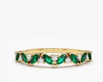 Marquise Emerald & Diamond Ring / Emerald and Marquise Diamond Wedding Ring in 14K Solid Gold / Alternating Emerald Marquise Gemstone Ring