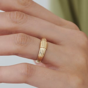 Gold Ring for Women / 14k Ribbed Dome Graduating Gold Ring / Unique Multi-Lined Dome Bold Gold Statement Ring by Ferko&#39;s Fine Jewelry