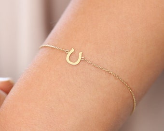 Horseshoe Bracelet / 14k Gold Bracelet / Trendy Gold Horseshoe Charm Bracelet / Dainty Layering Horseshoe Bracelet by Ferko's Fine Jewelry