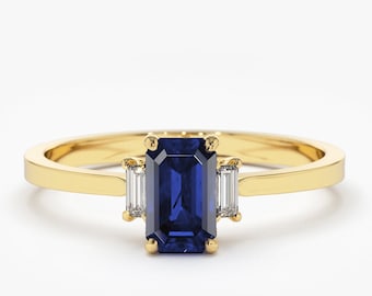 Emerald Cut Blue Sapphire Diamond Ring in 14k Gold / Natural Sapphire Engagement Ring with Side Baguette Diamonds / Octagon Cut Sapphire