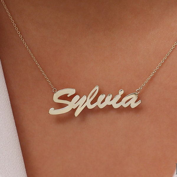 Pretty things inside my name necklace Clearance