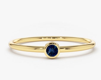 Saphir Ring / 14k Weißgold Solitär Ring / 14k Weißgold Blauer Saphir 0.08ctw Solitaire Ring / Blauer Saphir Edelstein Ring / September Birthstone Ring