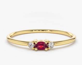 14K Gold Oval Cut Ruby with Surrounding Round Cut Diamonds / Ruby Graduation Gift / July Birthstone Ring / Gift for Mom / Gift for Mom