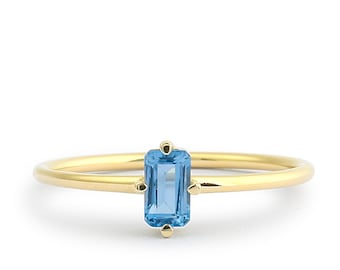 Blautopas Ring / 14k Solid Gold Natürlicher Himmelblau Topas Edelstein Ring / echter Himmelblau Topas / November Geburtsstein / Versprechen Ring
