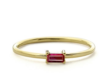 Ruby Ring / Baguette Cut Ruby Ring in 14k Gold / Stackable Ruby Baguette Ring / Natural Ruby / July Birthstone Ring / Birthday Gift for Her