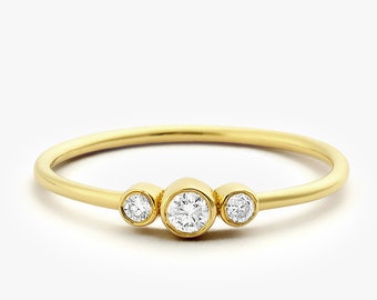 Three Stone Diamond Engagement Ring / 14k Gold Three Stone Round Brilliant Cut Diamond Engagement Ring / Dainty Three Stone Bezel Set Ring