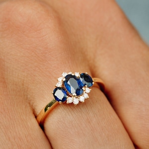Sapphire Ring / 14k Gold Three Stone Oval Shape Sapphire Ring / Classic Blue Sapphire Engagement Ring / September Birthstone Promise Ring