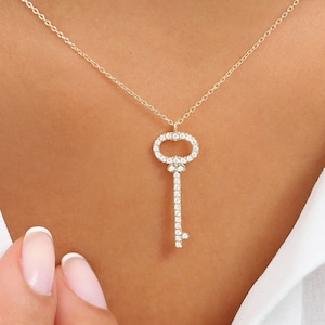 [韓国人気ジュエリー] nff key lock necklace Amazon.com: Key Pendant Necklace for Women 14K Gold Plated