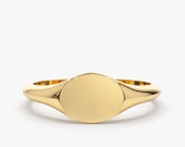 Pinky Signet Ring / 14k Gold Oval Signet Ring / Small Signet