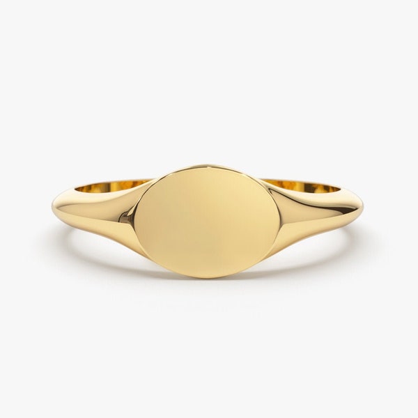 Zegelring pink / 14k gouden ovale zegelring / kleine zegelring / zegelring vrouwen / minimalistische gepersonaliseerde ring van Ferkos Fine Jewelry