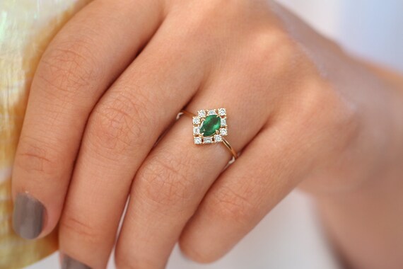 14k 6x4 Emerald Earring Mountings Length 7 Width 4 14k 6x4 Emerald Earring Mountings Length 7 Width 4