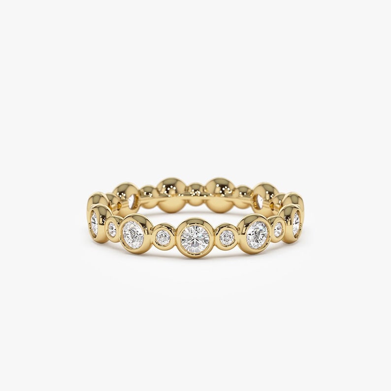 14k Solid Gold Full Eternity Diamond Wedding Ring Bezel Set Natuurlijke ronde diamanten met afwisselende maten Fijne sieraden op Etsy door Ferkos 14k Gold