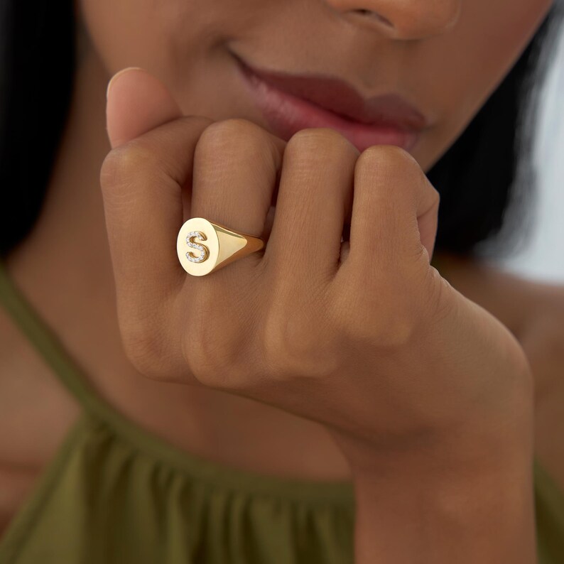 Diamond Initial Signet Ring, 14K Solid Gold Personalized Oval Shape Diamond Signet Ring, Letter Diamond Signet Ring, Birthday Christmas Gift