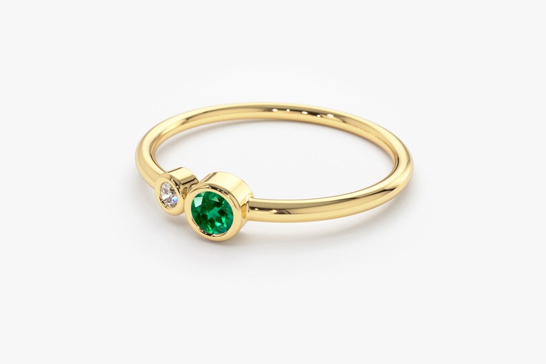 14K Gold Emerald and Diamond Birthstone Ring Side View