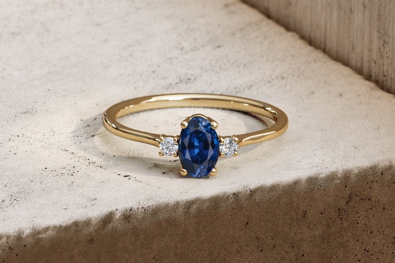 Sapphire Ring / Sapphire Engagement Ring in 14k Gold / Oval Cut 3 Stone Natural Sapphire Diamond Ring / September Birthstone / Promise Ring