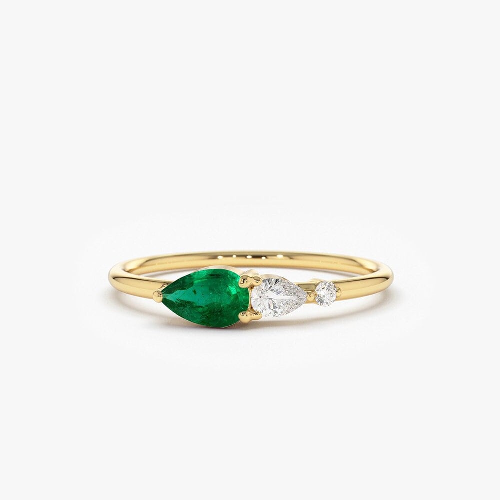 Emerald Ring / 14k Gold Pear Shape Natural Emerald with Pear Shape Diamond Ring / Tear Drop Emerald Ring / Promise Ring / May Birthstone