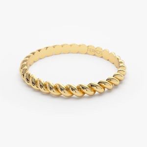 14K 2MM Solid Gold Twist Rope Ring Side View