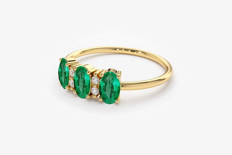 14k Solid Gold Natural Genuine Emerald and Diamond Ring Side View