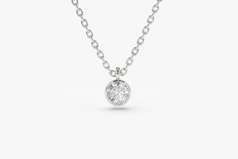 14k White Gold Diamond solitaire necklace