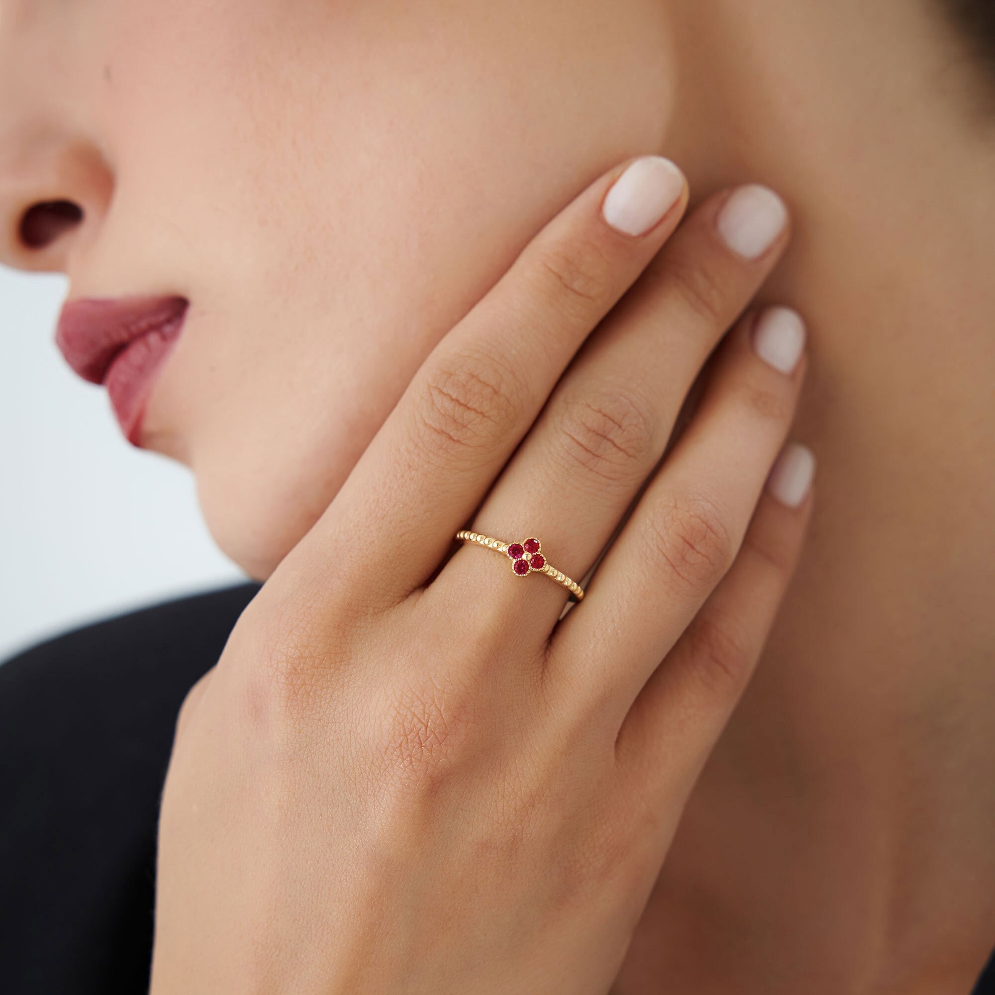 Ruby Ring / 14k Gold Ruby Clover Ring / Dainty Stacking Ruby Ring / Unique Ruby Trendy Ring / July Birthstone Birthday Gift for Her