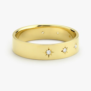 14k Gold Wedding Band with Diamond Side View