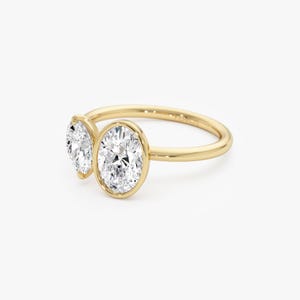 14k Gold 1.50 ctw Oval Shaped Lab Grown Diamond Toi et Moi Ring Side Angle