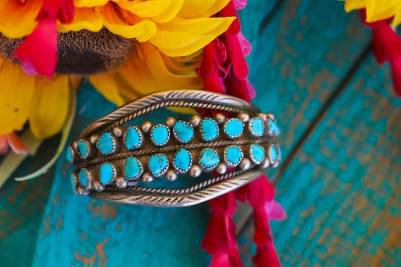 Old Pawn Zuni Turquoise Row Cuff - image 1