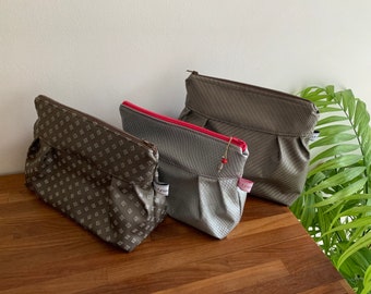 Toiletry bag/makeup pleated in imitation leather - small model