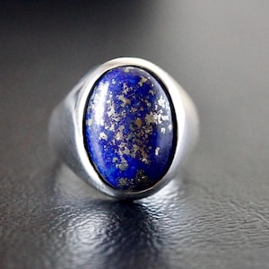 Lapis Lazuli Signet Ring: Handcrafted 925 Sterling Silver Men&#39;s Jewelry