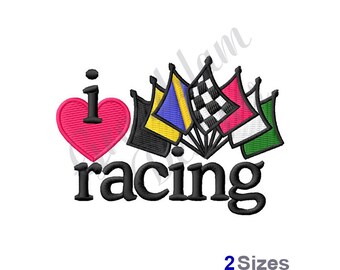 Pode incluir: Desenho bordado com um coração rosa com a palavra "I" e a palavra "racing" em texto preto. O coração está ao lado de um grupo de bandeiras xadrez coloridas.