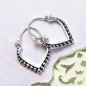 Sterling Silver Gótica Hoops