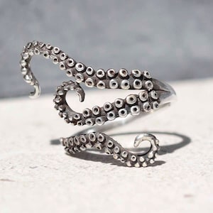 Anello regolabile in argento sterling a forma di polpo