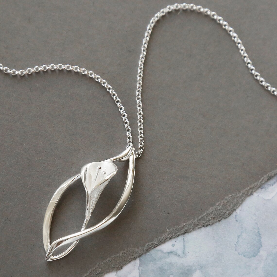 Collar De Lirio Del Valle Para Mujer, Collar De Cadena