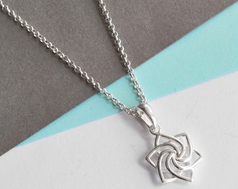 Sterling Silver Swirling Star Necklace