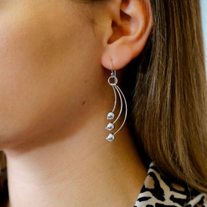 Sterling Silver Dangly Feathered Drop Earrings