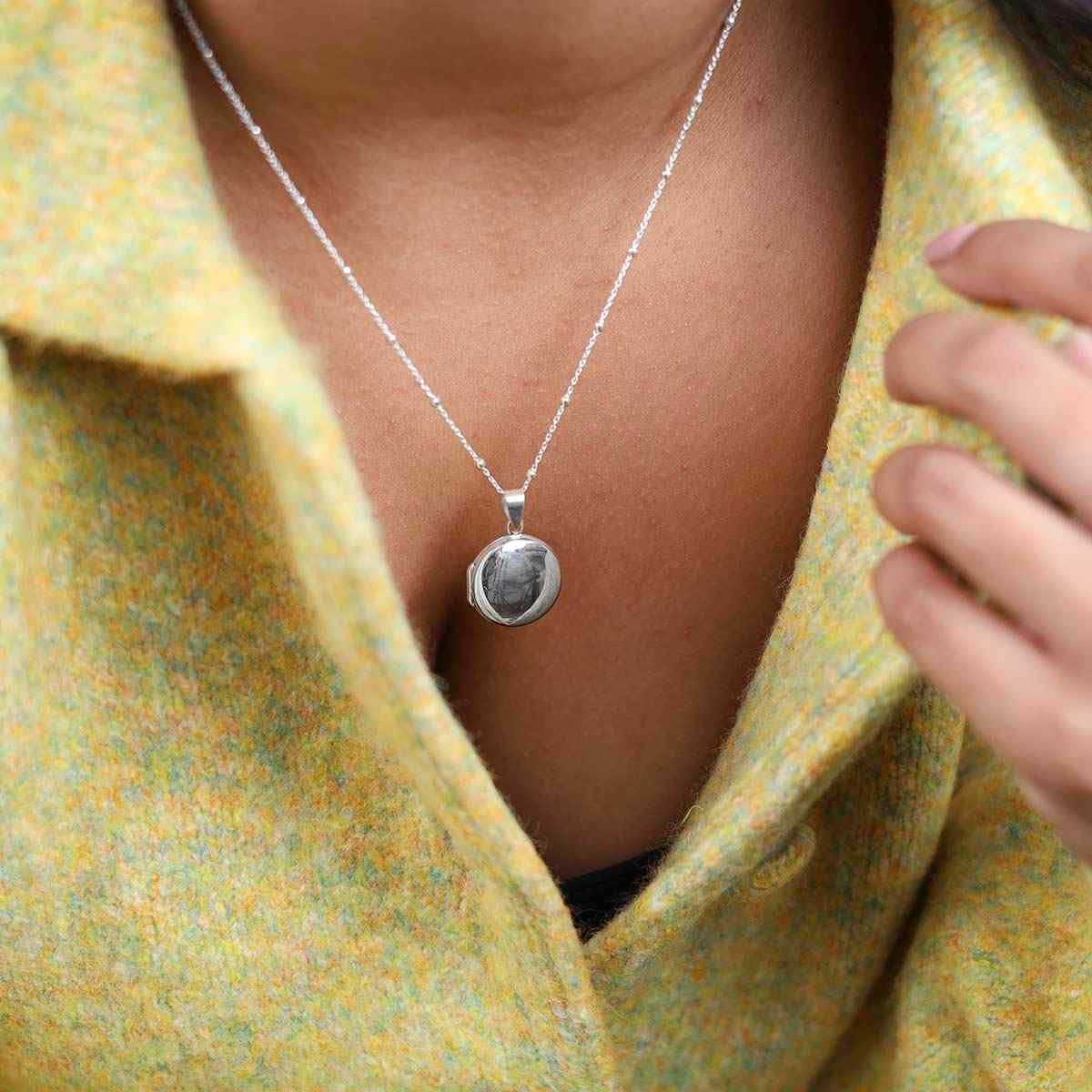 Round silver lockets sale