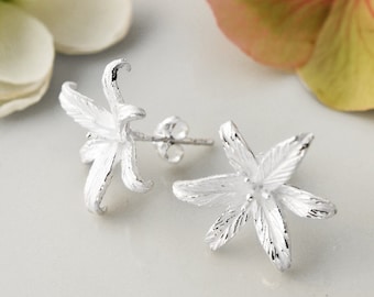 Boucles d’oreilles Sterling Silver Lily Flower Star Stud