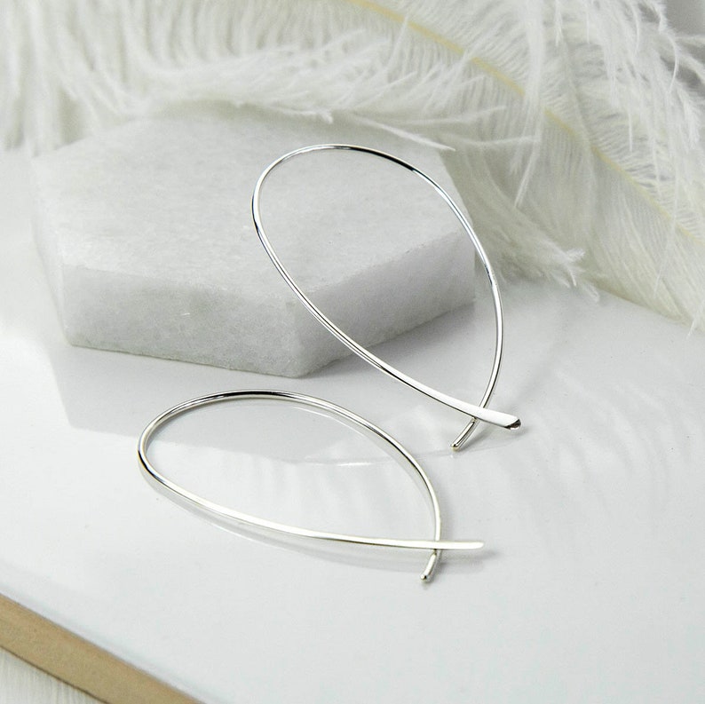 Sterling Silver Oval Loop Hoop Earrings imagem 1