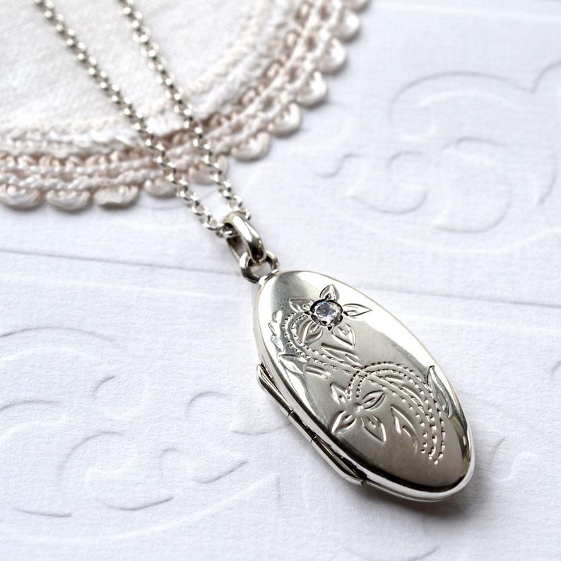 Sterling Silver Oval Locket Necklace Etsy UK