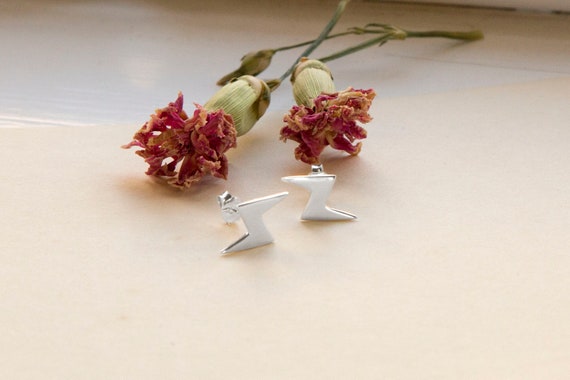 Orecchini a bottone con fulmine | Argento riciclato – Scream Pretty