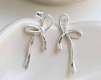 Pendientes de plata de ley con lazo de cinta