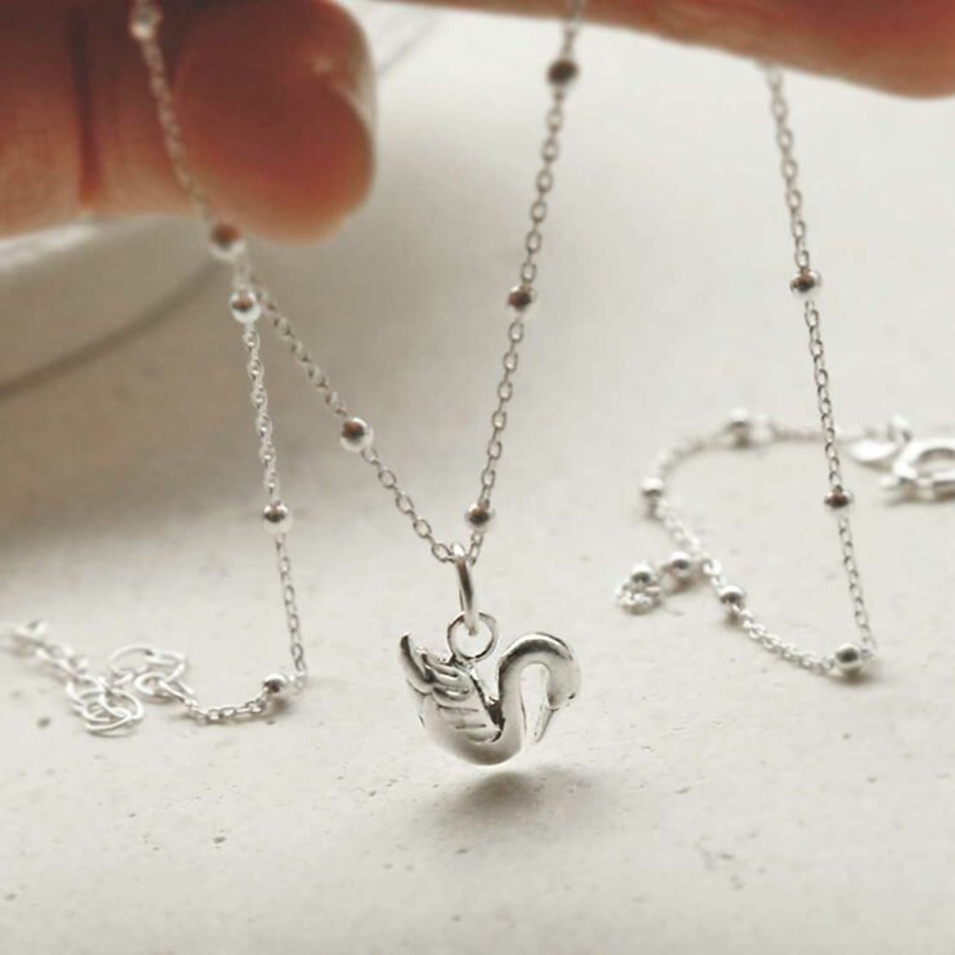 ネックレス・ペンダント [fillow] swan crochet necklace swan crochet necklace - FILLOW
