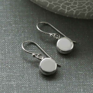 Pendientes colgantes redondos grabables de plata de ley