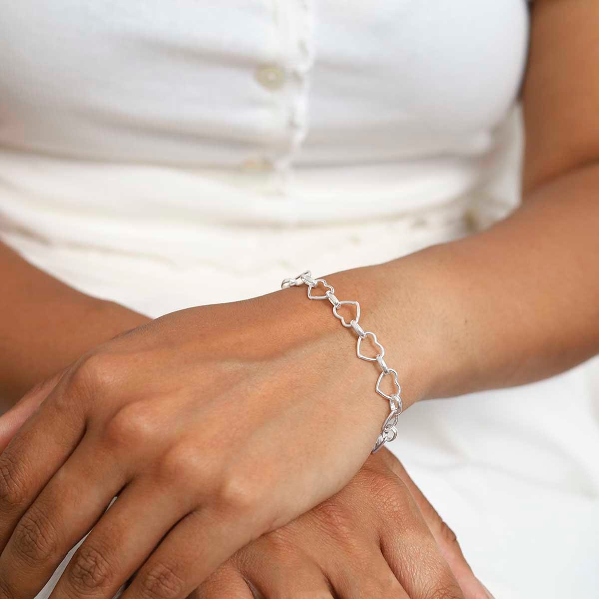 【本物保証 /関税・送料無料】HUMAN MADE Heart Bracelet HUMAN MADE HEART SILVER BRACELET – HUMAN MADE Inc.