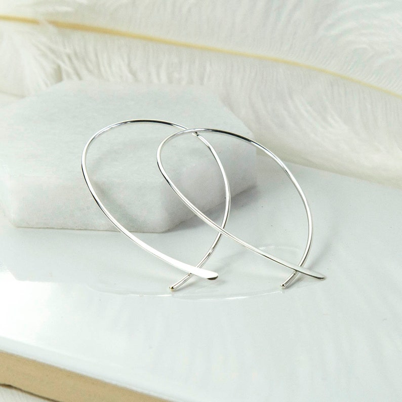 Sterling Silver Oval Loop Hoop Earrings imagem 2